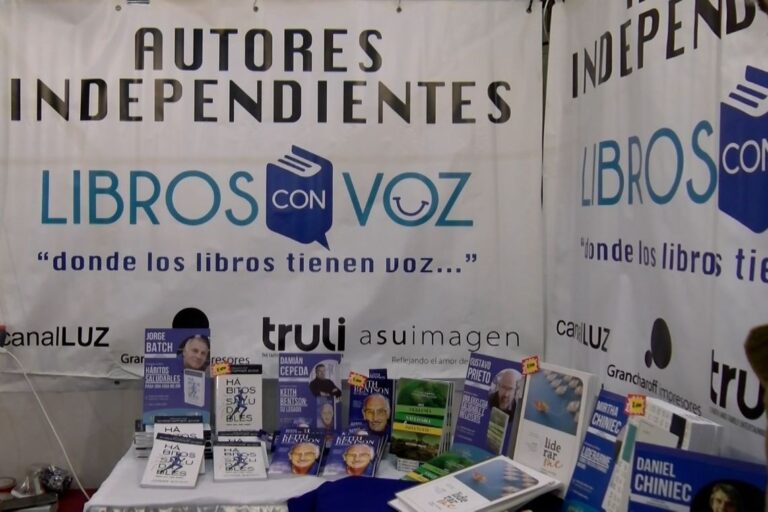 Autores independientes en la Feria del Libro Cristiano