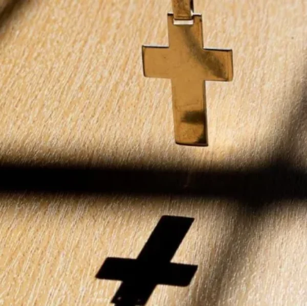 Cuando la violencia golpea las puertas de la iglesia