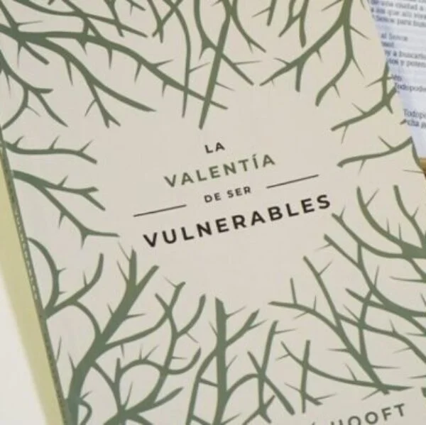Marijo Hooft presenta su nuevo libro “La valentía de ser vulnerables” en la Feria del Libro de Buenos Aires