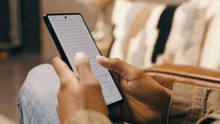 YouVersion, creador de la Aplicación de la Biblia más popular del mundo, alcanza los mil millones de descargas