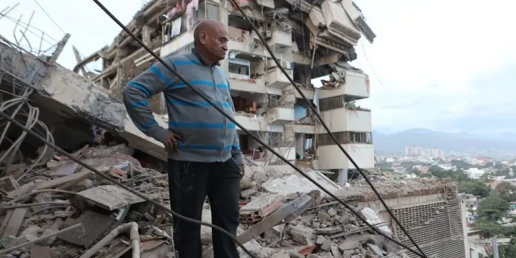 El día después del terremoto: Venezuela busca a sus desaparecidos entre los escombros y la incertidumbre
