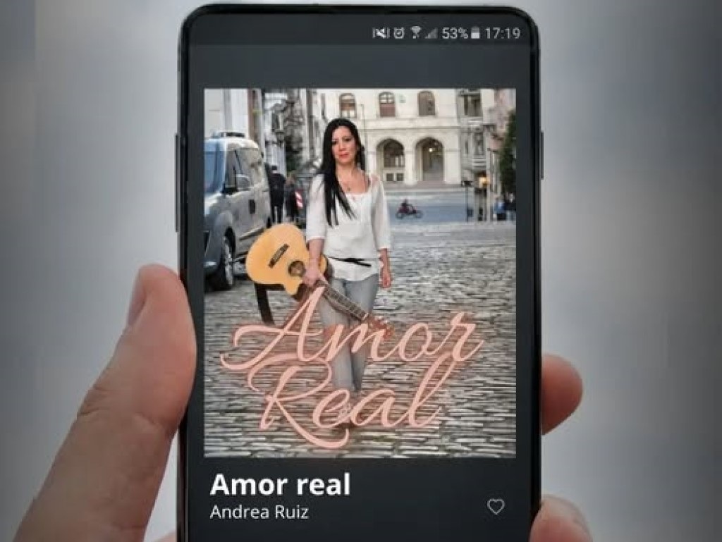Andrea Ruiz anuncia el lanzamiento de su nuevo sencillo, “Amor Real”